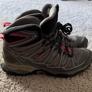 Salomon Women's Hiking Shoes - Gray and Pink